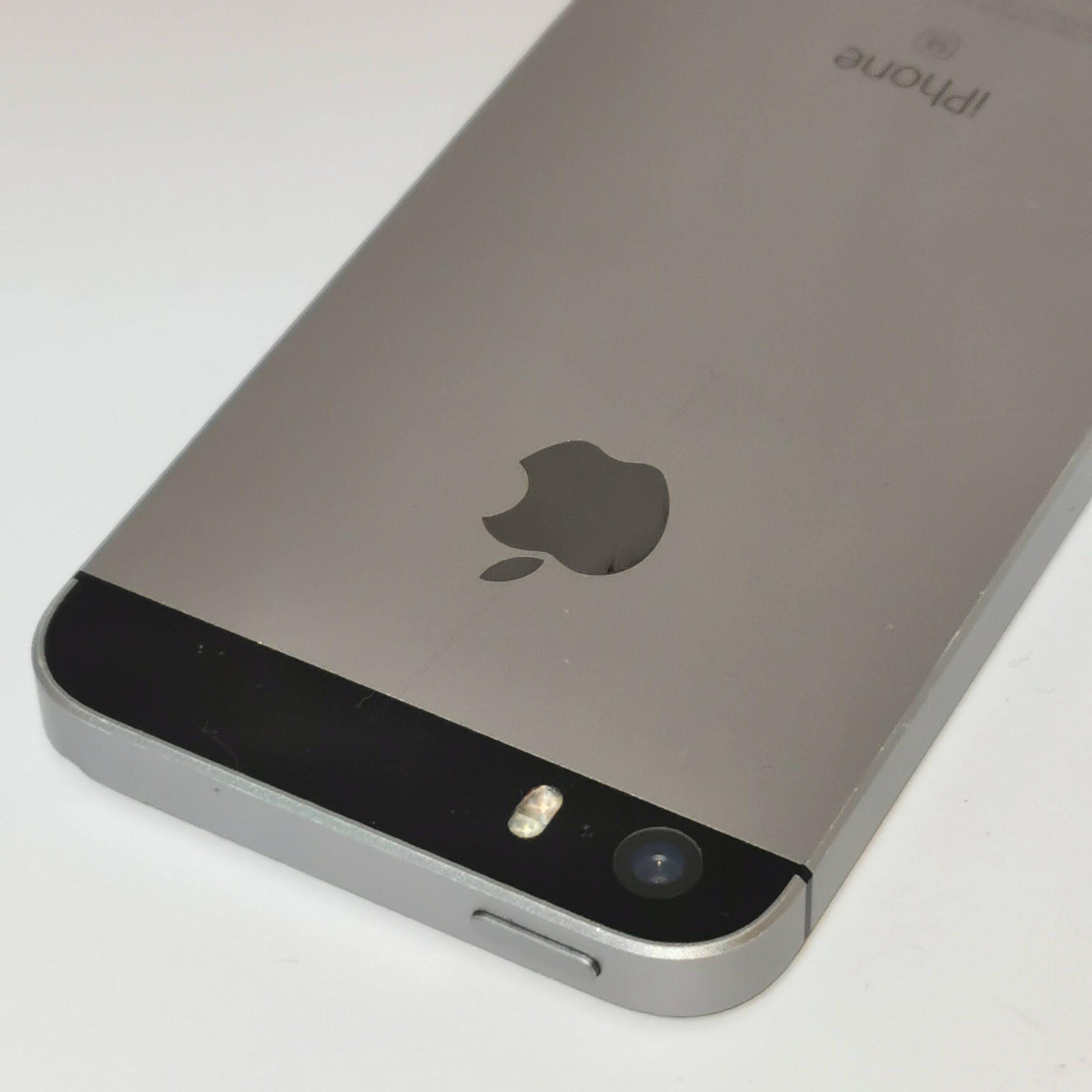 iPhone SE 16GB Space Grey 82% Battery Health / Бартер