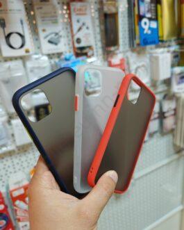 Удароустойчив кейс с цветен бутон за iPhone 11 Червен / Прозрачен / Тъмносин /