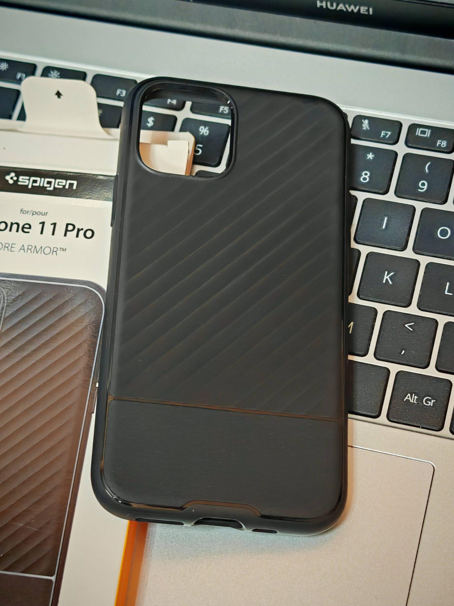 Противоударен Силиконов Калъф за iPhone 11 Pro / Spigen Core Armor Case / Черен / - Image 8