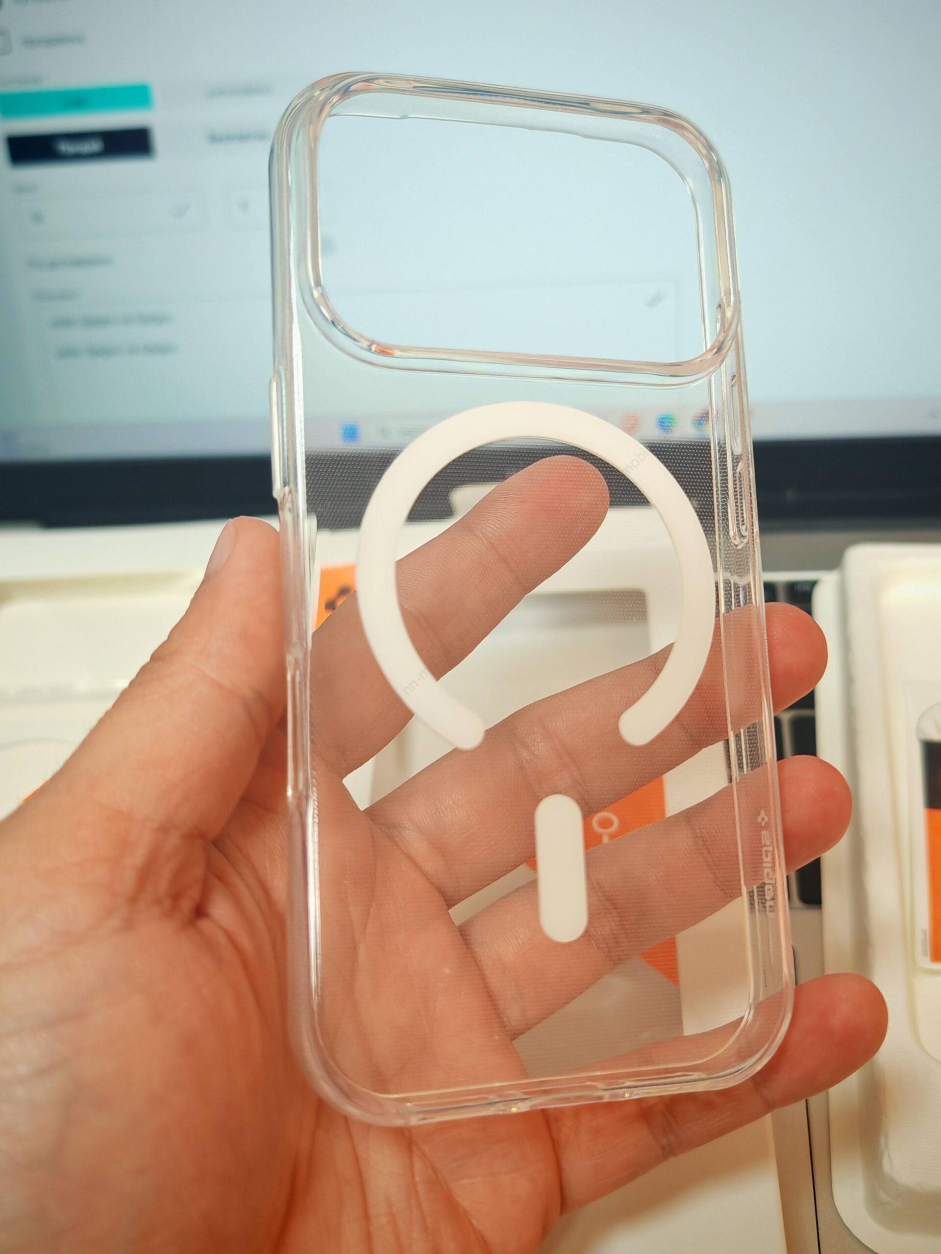 Силиконов TPU калъф с MagSafe за iPhone 17 Pro Max ACS10394 Spigen Liquid Crystal MagSafe Case / Прозрачен / Оригинал / - Image 9