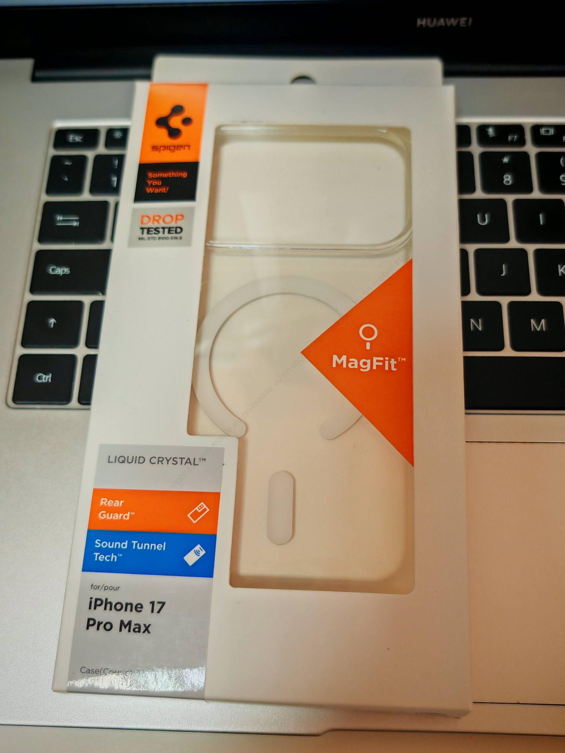 Силиконов TPU калъф с MagSafe за iPhone 17 Pro Max ACS10394 Spigen Liquid Crystal MagSafe Case / Прозрачен / Оригинал / - Image 10