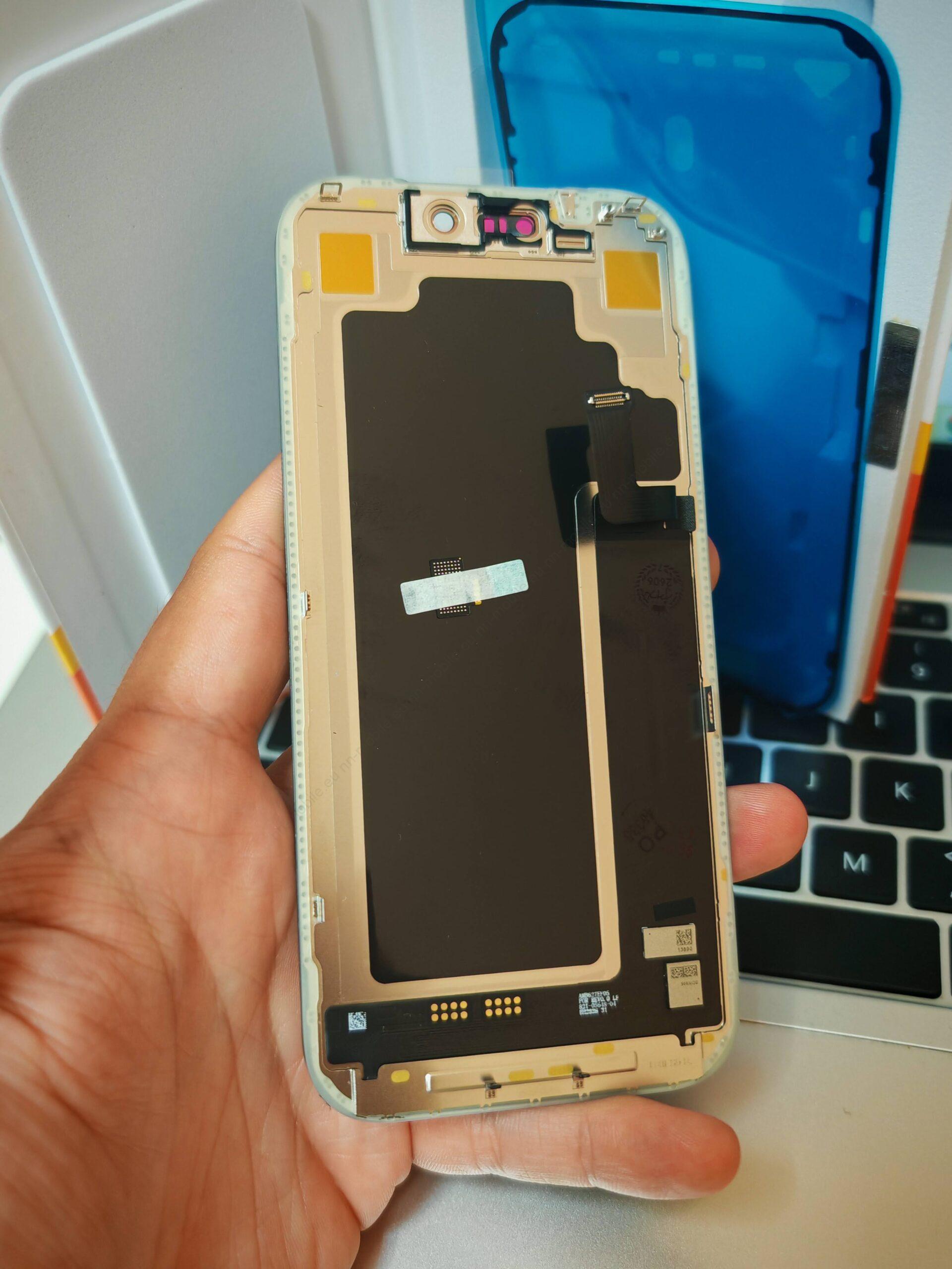 Soft Oled Съвместим LCD Дисплей за iPhone 17 Pro /120Hz/ Черен / Гаранция / - Image 4